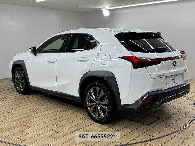 Lexus UX 2019-06 8485655-15