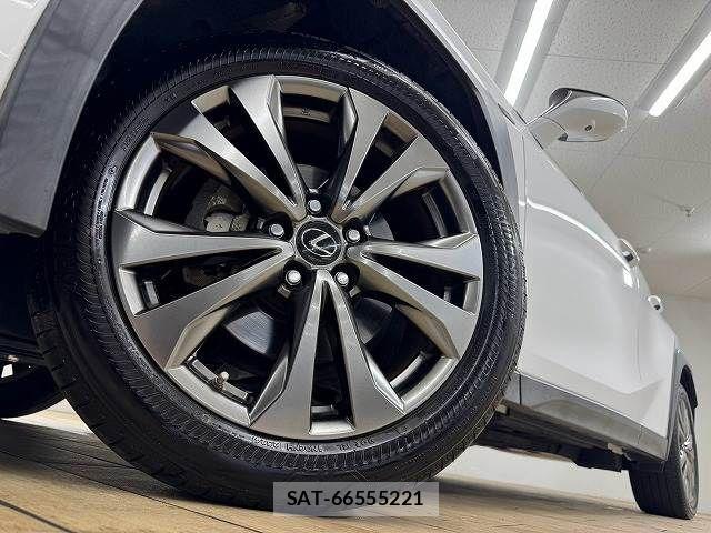 Lexus UX 2019-06 8485655-19