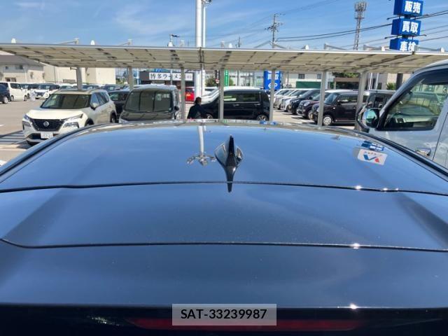 Lexus UX 2023-04 8562500-10