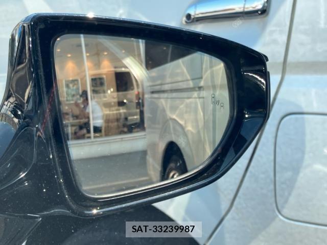 Lexus UX 2023-04 8562500-20