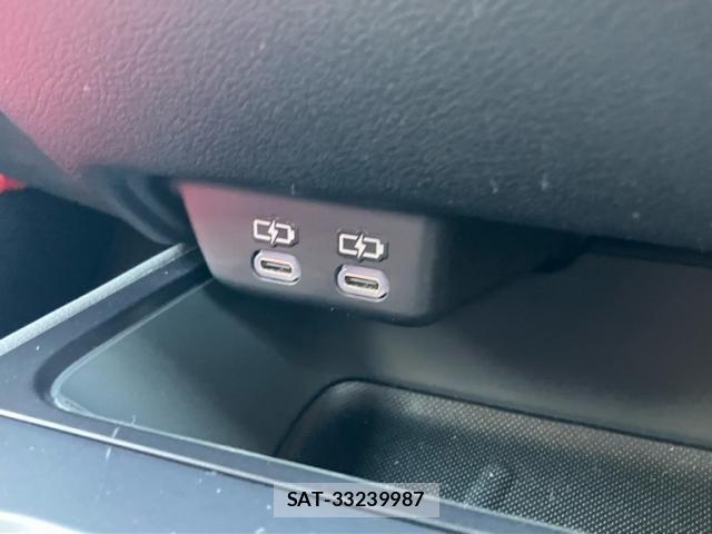 Lexus UX 2023-04 8562500-21