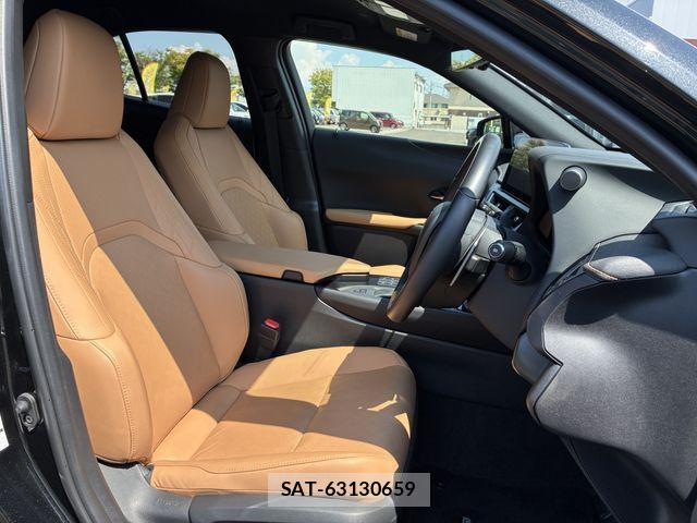 Lexus UX 2023-06 8627538-13