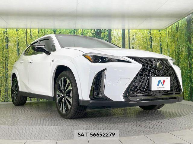 Lexus UX 2023-03 8627537-15