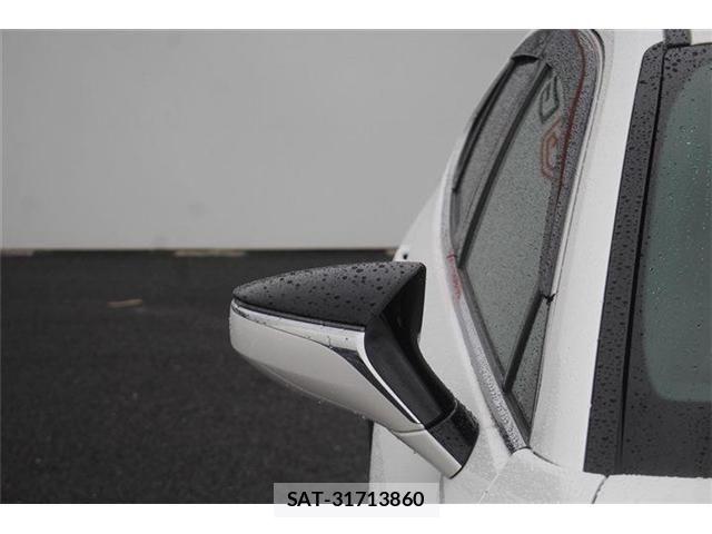 Lexus UX 2019-06 8660022-15