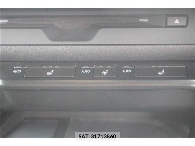 Lexus UX 2019-06 8660022-24