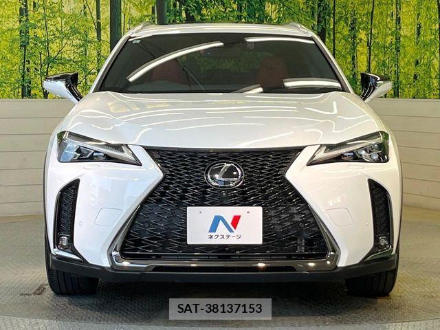 Lexus UX 2021-09 8685872-16