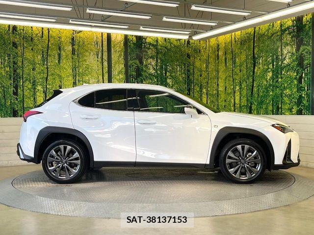 Lexus UX 2021-09 8685872-18
