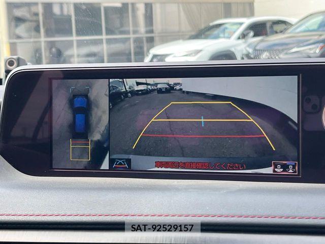 Lexus UX 2018-11 8871371-4