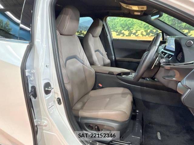 Lexus UX 2022-09 915971-9