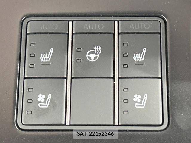 Lexus UX 2022-09 915971-5