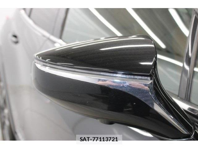 Lexus UX 2018-11 1228589-9