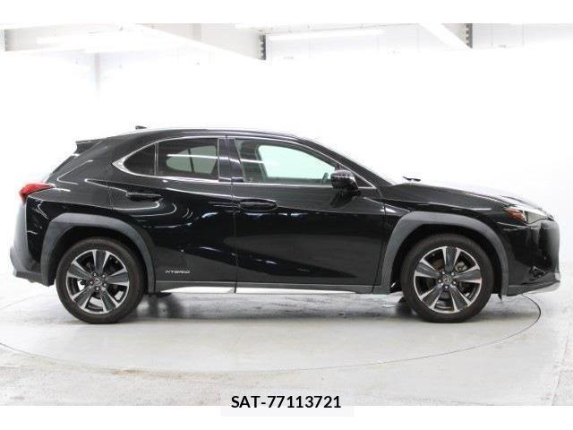 Lexus UX 2018-11 1228589-3