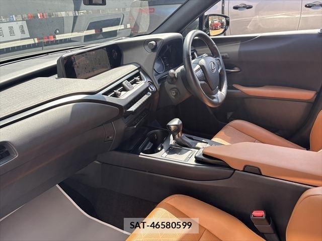 Lexus UX 2020-09 1228593-15