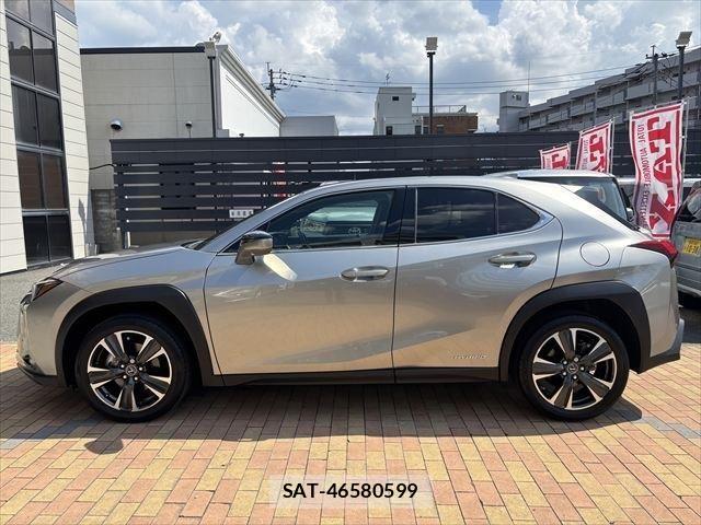 Lexus UX 2020-09 1228593-7