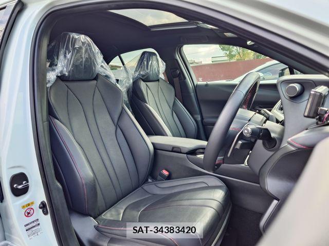 Lexus UX 2019-02 1391766-11