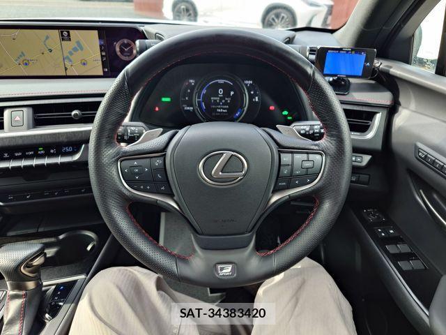 Lexus UX 2019-02 1391766-12