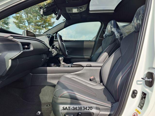 Lexus UX 2019-02 1391766-19