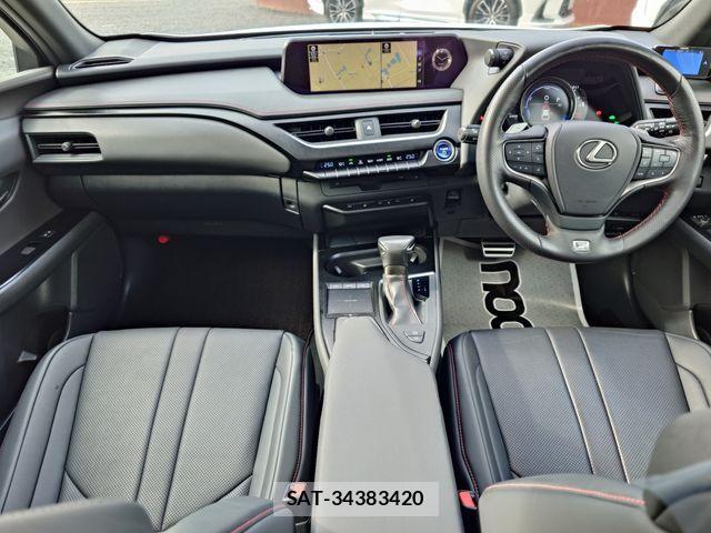 Lexus UX 2019-02 1391766-8