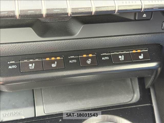Lexus UX 2020-12 3833357-13