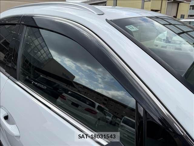 Lexus UX 2020-12 3833357-29