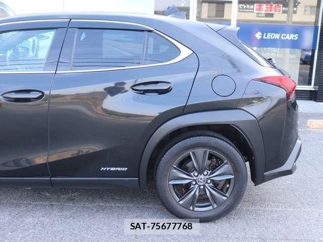 Lexus UX 2019-01 4139912-11