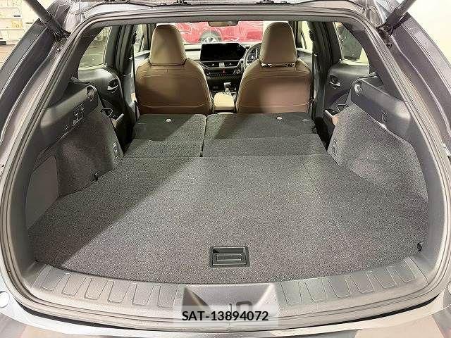Lexus UX 2023-05 4139906-12