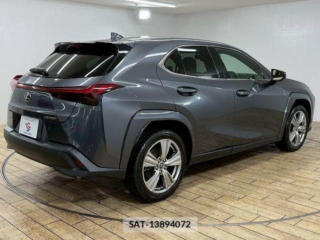 Lexus UX 2023-05 4139906-15