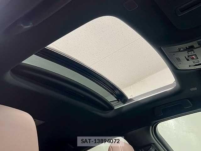 Lexus UX 2023-05 4139906-6