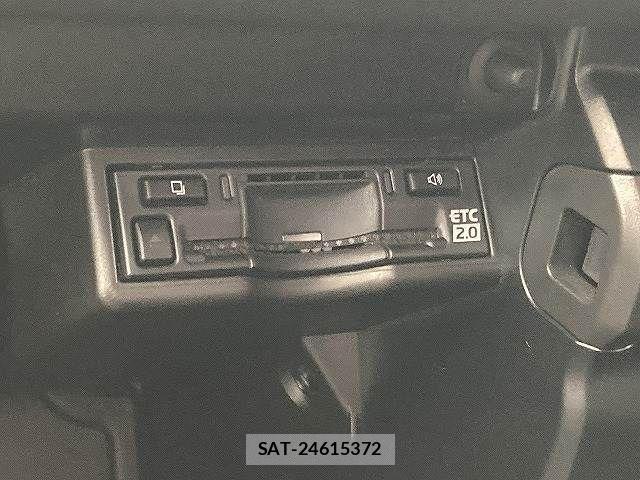 Lexus UX 2023-01 4139904-11