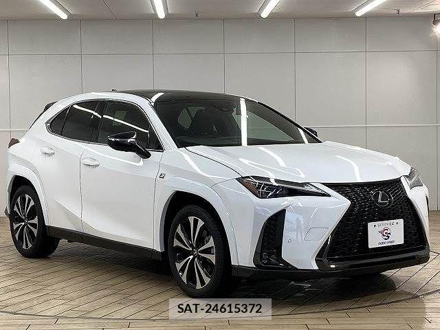 Lexus UX 2023-01 4139904-14