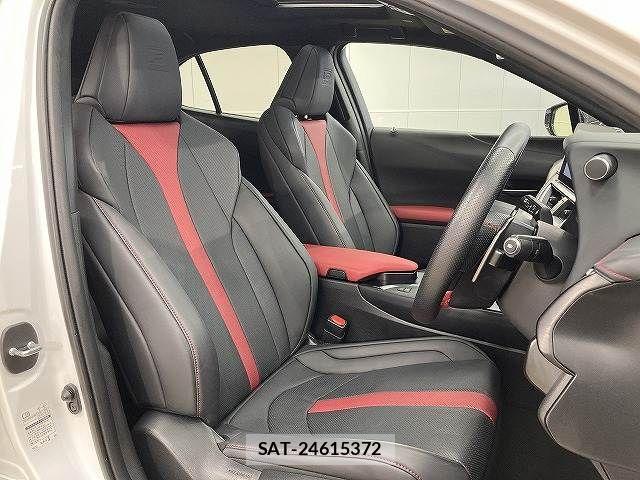 Lexus UX 2023-01 4139904-4