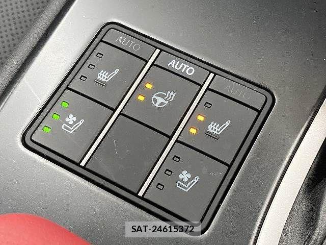 Lexus UX 2023-01 4139904-7