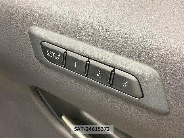 Lexus UX 2023-01 4139904-8