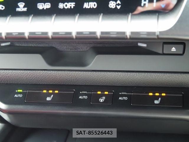 Lexus UX 2021-08 4326402-28