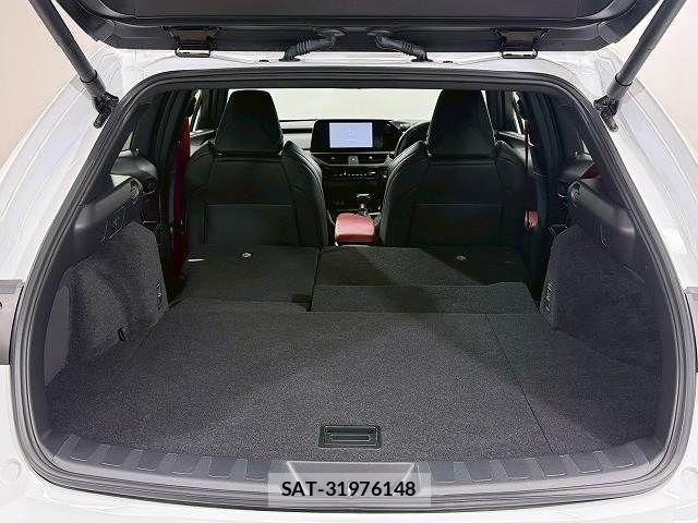 Lexus UX 2023-02 4421914-12
