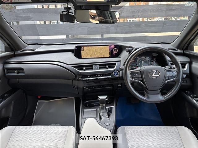 Lexus UX 2019-11 4595731-11