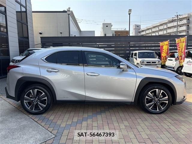 Lexus UX 2019-11 4595731-6
