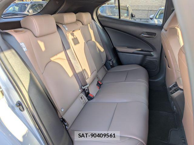 Lexus UX 2023-02 4755162-14