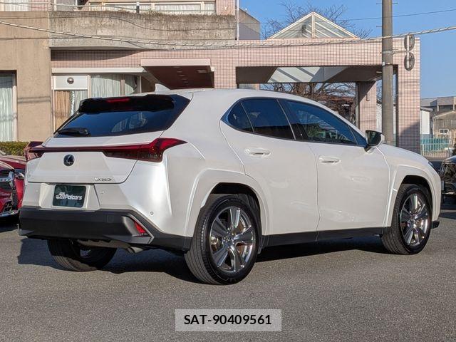 Lexus UX 2023-02 4755162-24