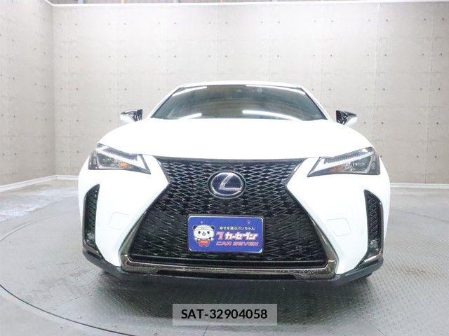 Lexus UX 2019-07 5871259-25