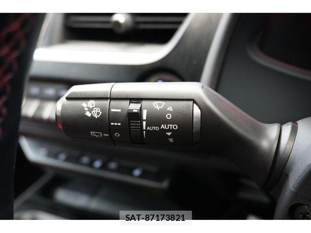 Lexus UX 2021-04 5871256-13
