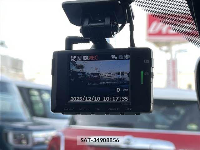 Lexus UX 2021-11 6012002-26