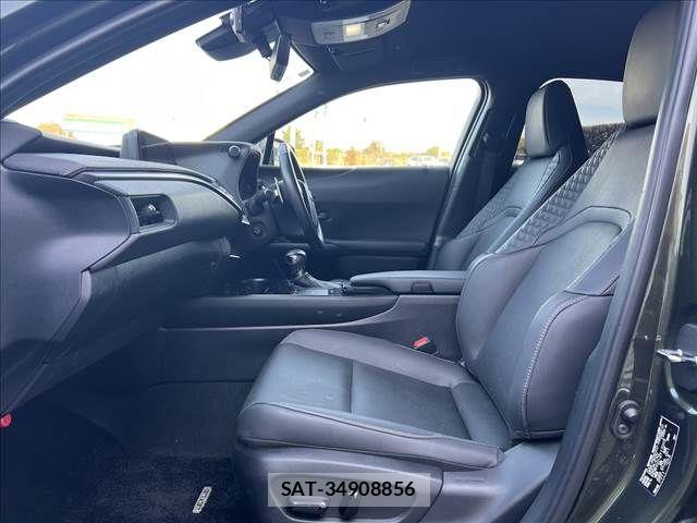 Lexus UX 2021-11 6012002-7
