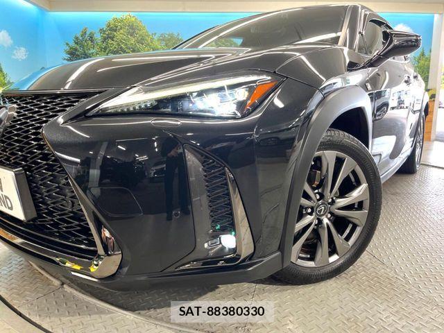 Lexus UX 2020-07 6245316-11