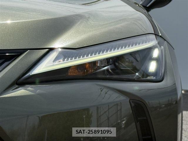 Lexus UX 2023-12 6264908-25