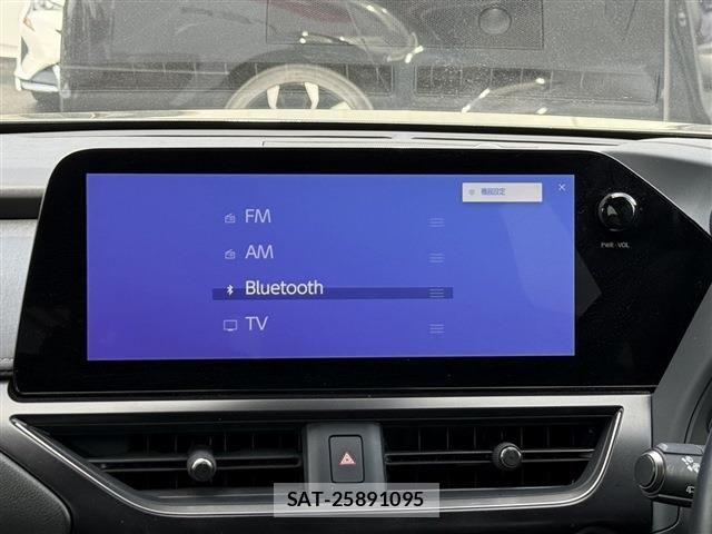 Lexus UX 2023-12 6264908-2