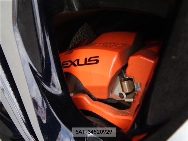 Lexus UX 2023-06 6272162-9
