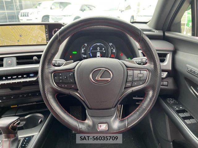 Lexus UX 2019-09 6305036-10