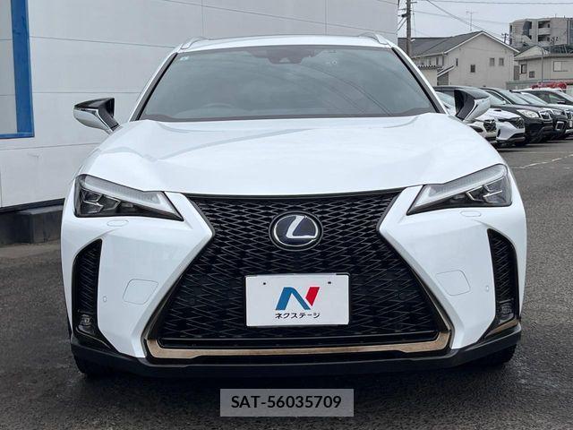 Lexus UX 2019-09 6305036-13