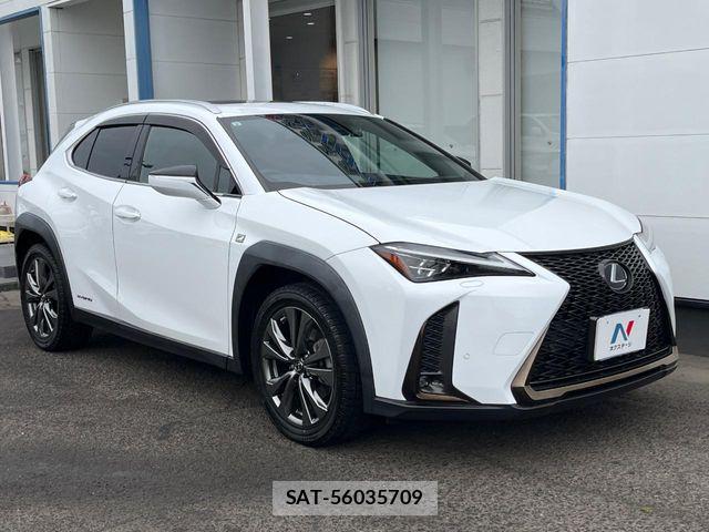 Lexus UX 2019-09 6305036-15